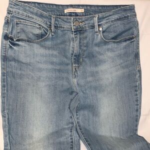 Levi’s Mid Rise Skinny Jeans